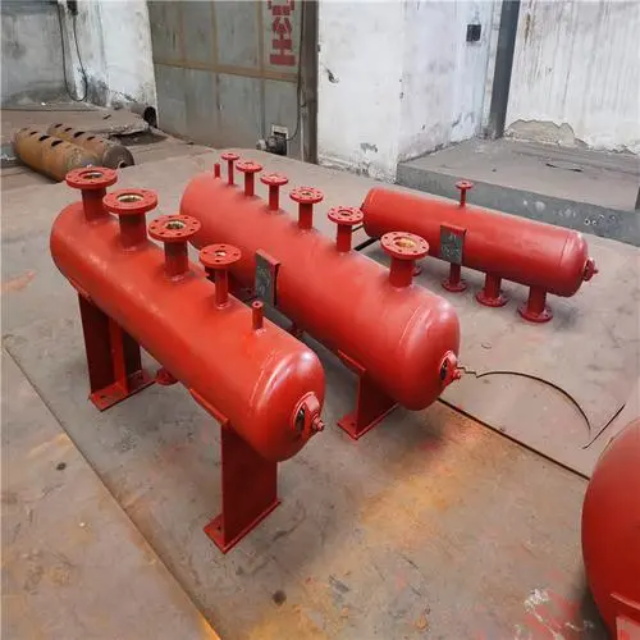 浮山分集水器安装高度